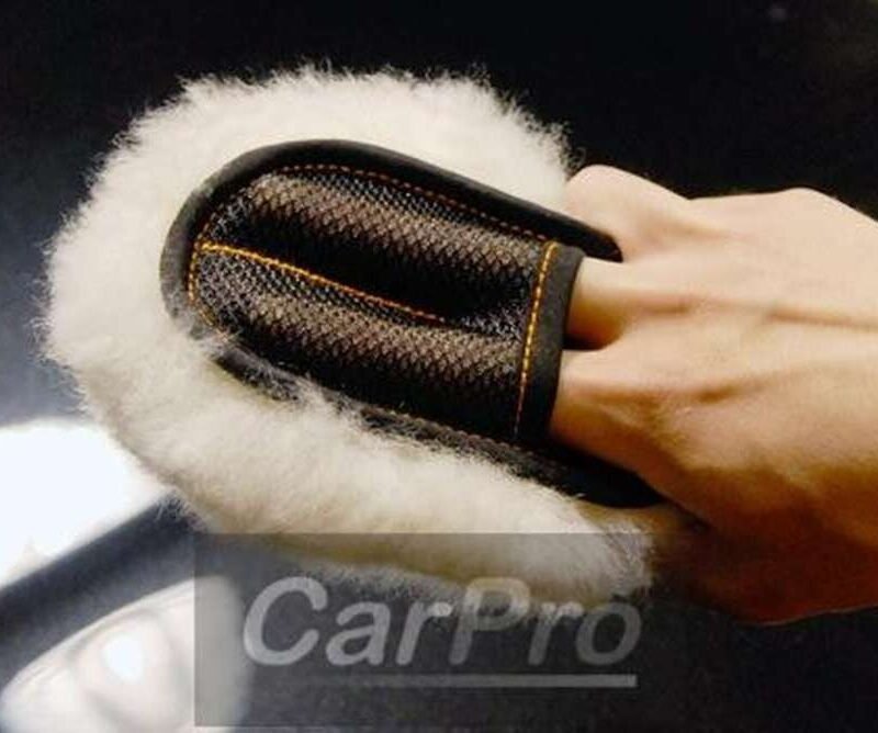 Bộ găng tay rửa xe lông cừu 2 ngón tay CARPRO Merino Wool Wash Mitt