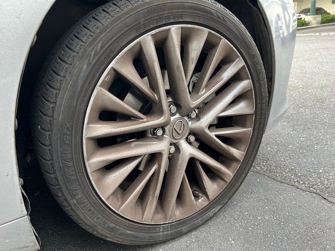 Hóa chất tẩy dầu mỡ kim loại CARPRO WheelX: Giải pháp làm sạch an toàn & hiệu quả 3 HOA CHAT TAY DAU MO KIM LOAI CARPRO WHEELX 2